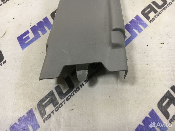 Накладка центральной стойки правая Чери Тигго Т11