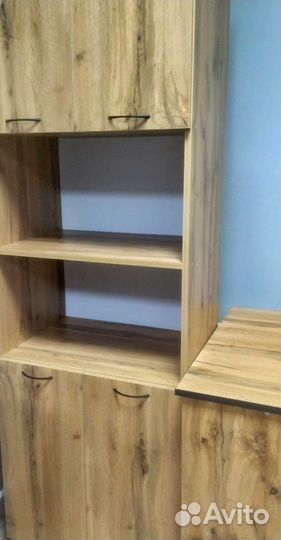 Письменный стол и стеллаж