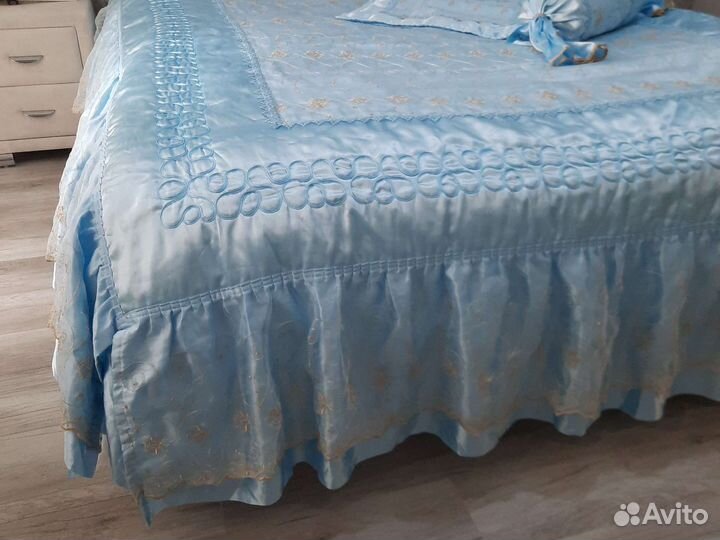 Покрывало на двуспальную кровать