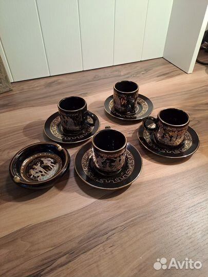Кофейный сервиз 4 пары и пепельница