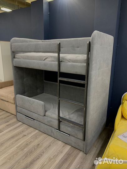 Двухъярусная мягкая кровать