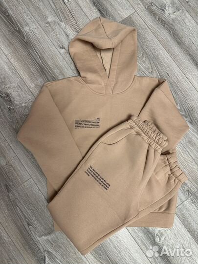 Теплый спортивный женский костюм