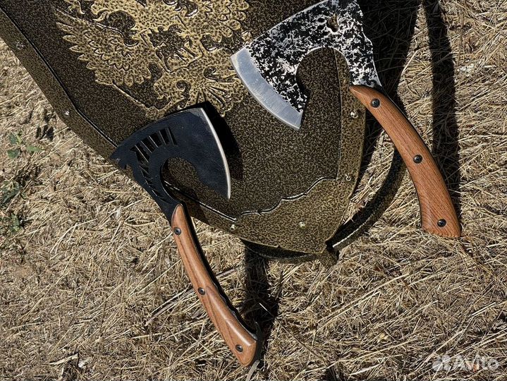 Топоры и тяпки цельнометаллические