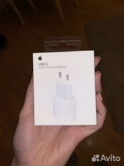 Зарядный блок Apple USB - C 20W Power Adapter