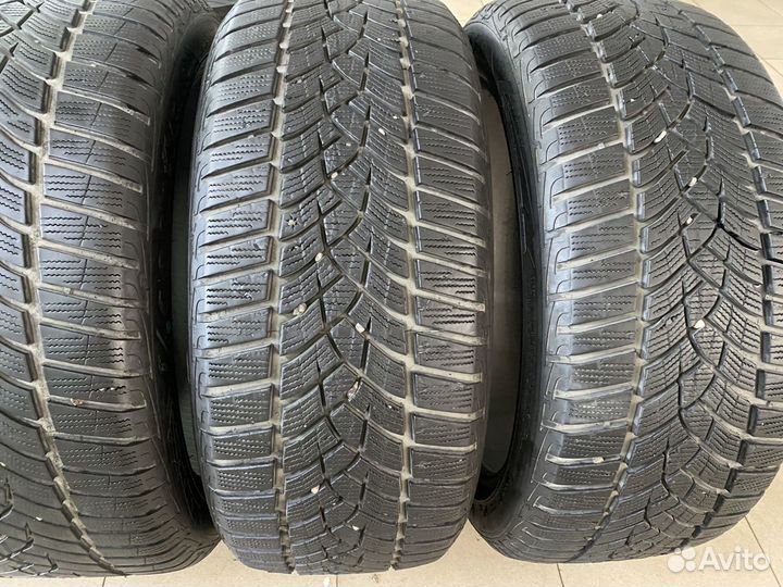 Goodyear UltraGrip Performance 225/45 R18 и 255/40 R18