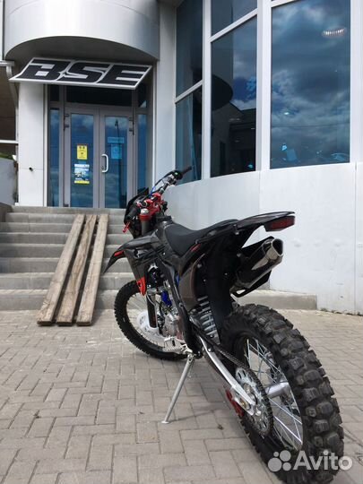 Кроссовый мотоцикл BSE M2 3.0