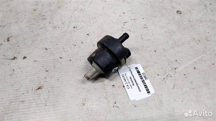 Клапан электромагнитный Audi 100 C4 91-94г