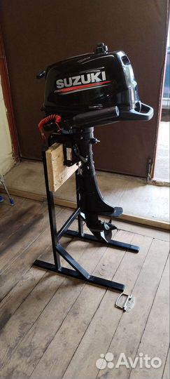 Подставка для лодочного мотора