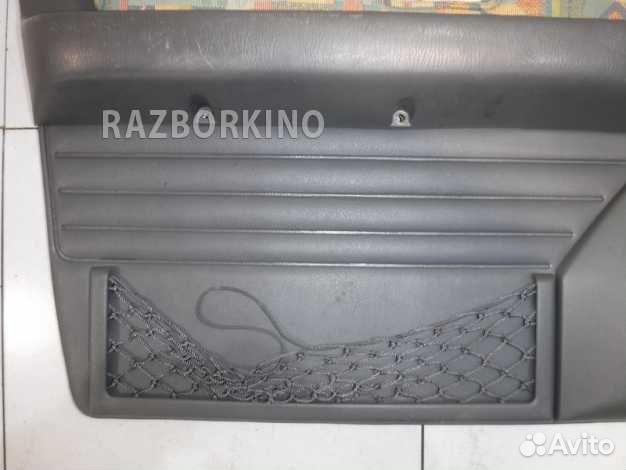 Обшивка двери передней левой