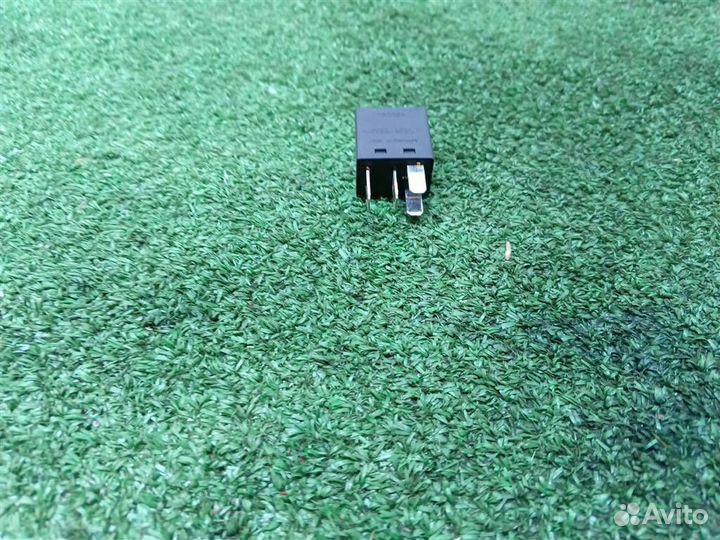 Реле Ford Kuga 2008-2012