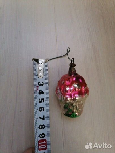 Советская ёлочная игрушка Корзина с ягодами