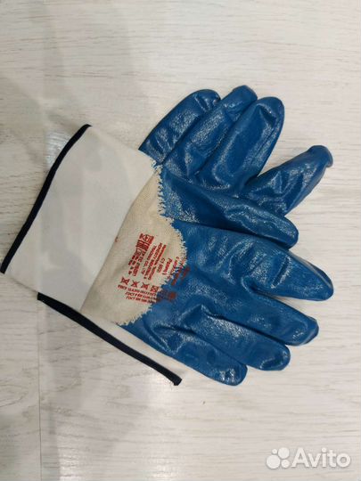 Перчатки нитриловые