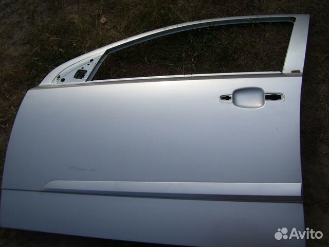 Опель астра H дверь