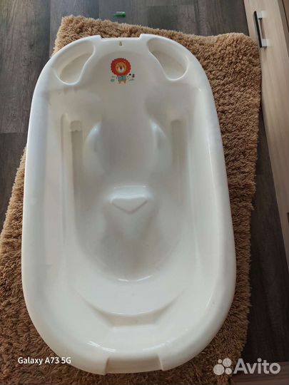 Ванночка для купания с горкой