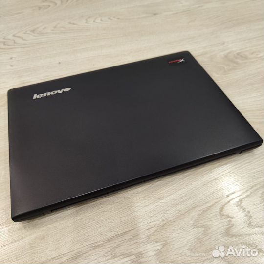 Ноутбук Lenovo 4 ядра/8 Гб/SSD/15,6