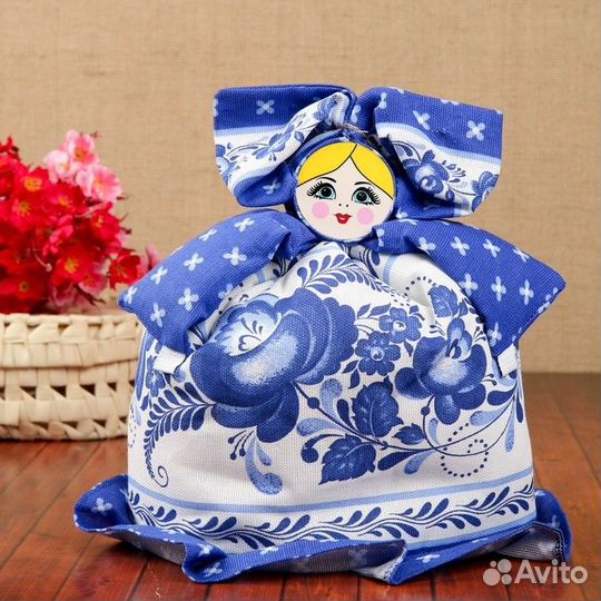 Грелка на чайник Барыня, Средняя, гжель