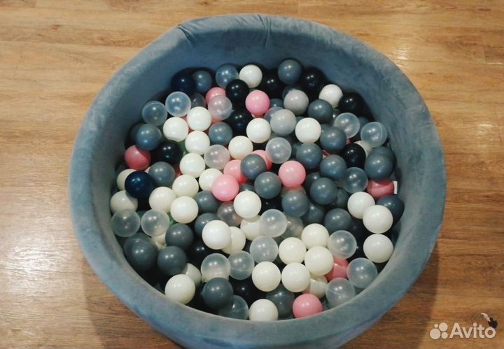 Детский сухой бассейн с шариками