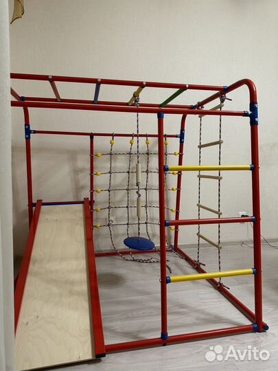 Детский спортивный комплекс уголок