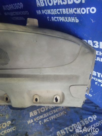 Задняя полка Mercedes-Benz W220 седан 1999