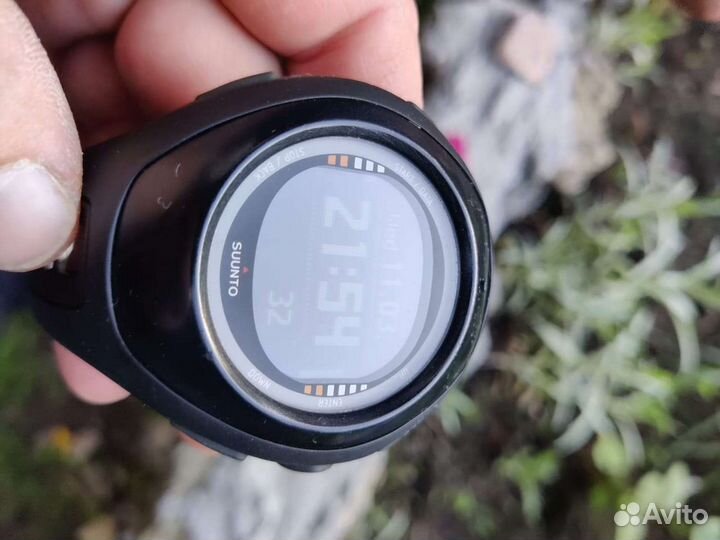 Часы suunto x10