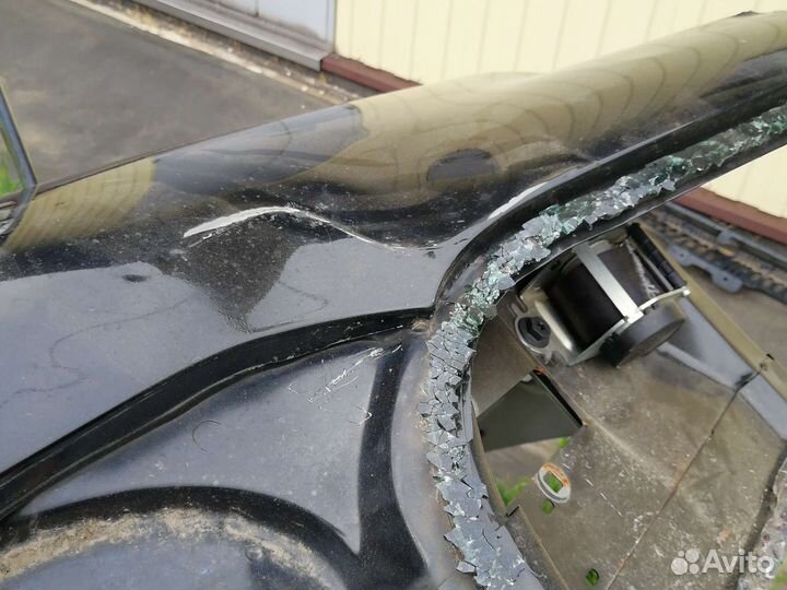 Задняя левая четверть Renault Fluence флюенс