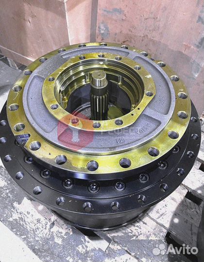 Бортовой редуктор Doosan S420LC-5 401-00005A