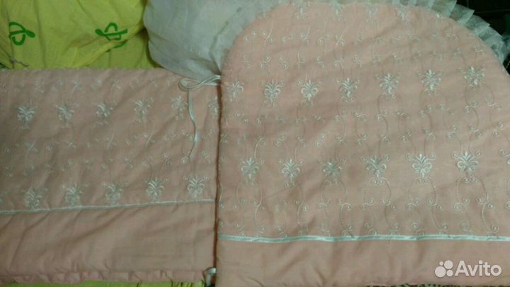 Бортики в кроватку