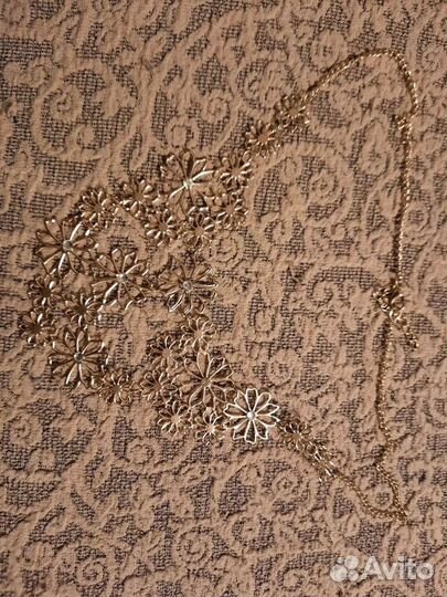 Колье ожерелье