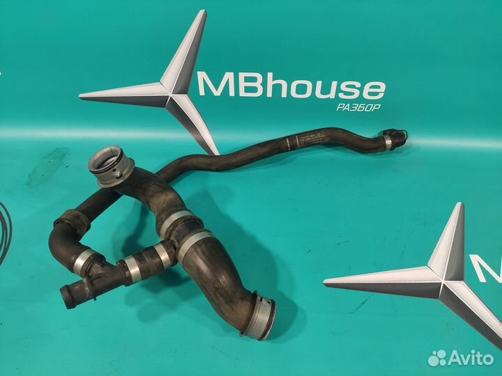 Патрубок охлаждения Mercedes W204