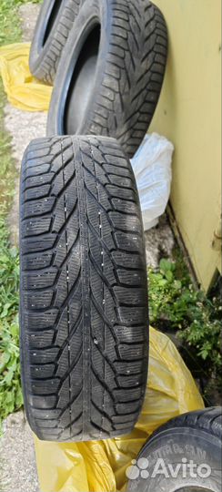 Nokian Tyres Hakkapeliitta R2 SUV 235/60 R18