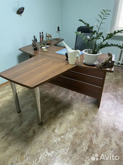 Стол для переговоров бу