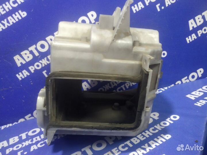 Корпус испарителя кондиционера Mitsubishi Pajero 2