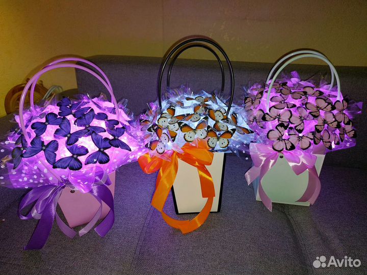 Букет из бабочек светящийся