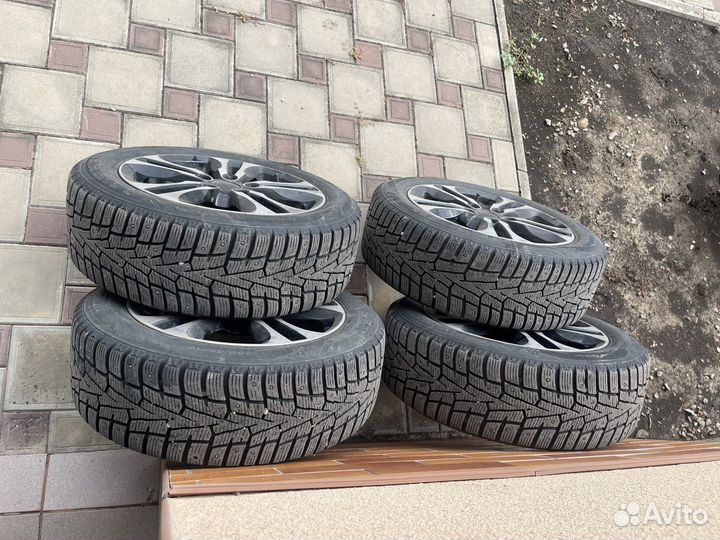 Зимняя резина с дисками 205/55 r16