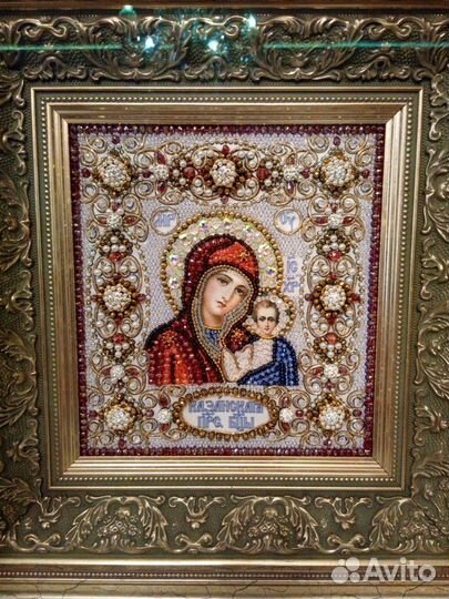 Вышиваю иконы бисером и полудрагоценными камнями