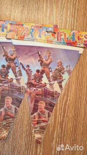 Бумажные флажки Fortnight