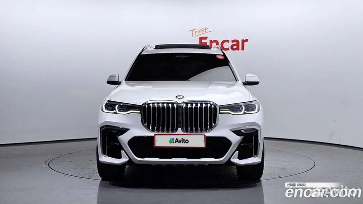 BMW X7 3.0 AT, 2022, 5 000 км