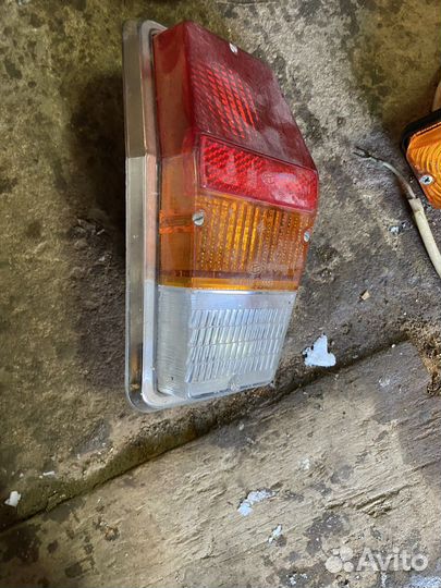 Задние фары от машины