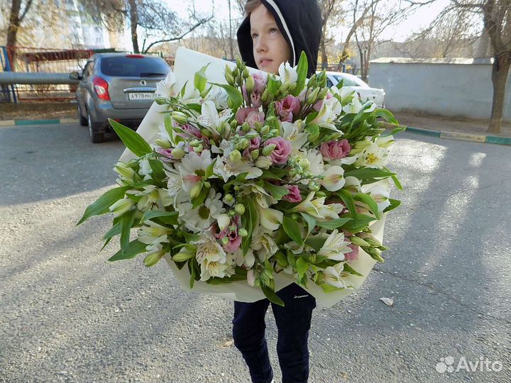 Цветы. Букеты. Доставка