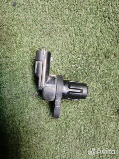 Датчик положения распредвала Ford Focus 3 CB8 1.6