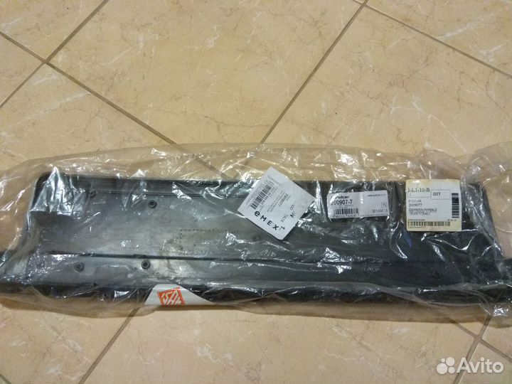 Рамка номера на бампер BMW E46