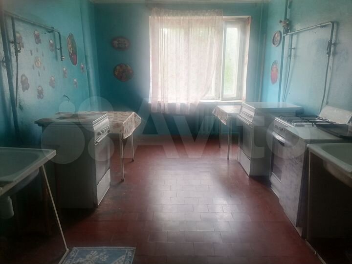 Комната 13 м² в 4-к., 4/5 эт.