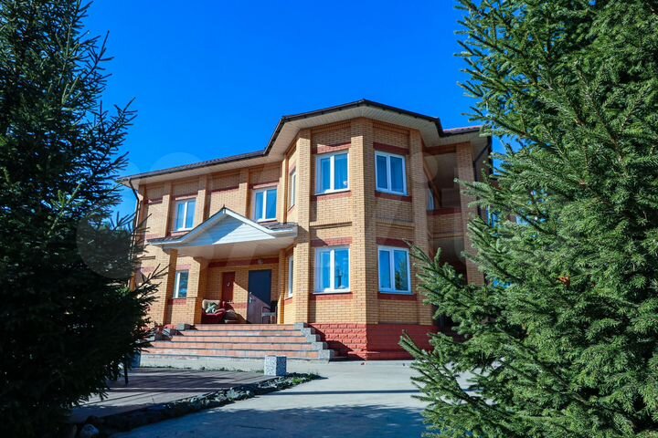 Дом 280 м² на участке 15 сот.