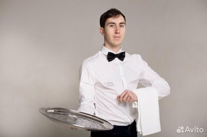 Официант столовой школы №75