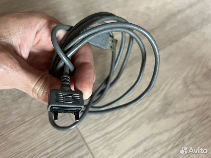 Зарядное устройство для телефона кабели и др