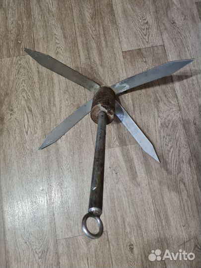 Якорь для лодки