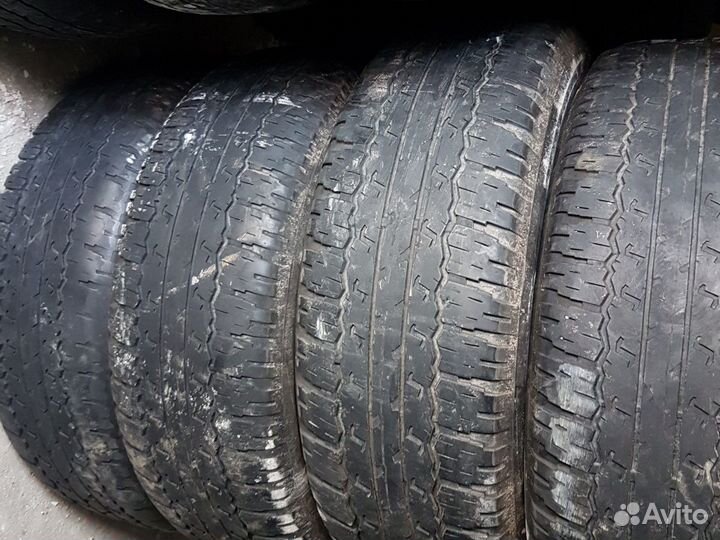 Bridgestone Dueler A/T 693 265/65 R17