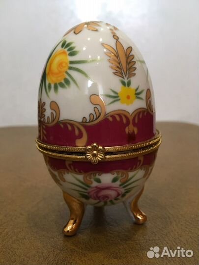 Яйцо-шкатулка сувенирное