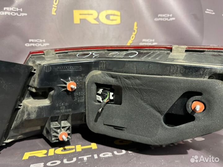 Стоп-сигнал задний левый Mercedes-Benz E-Class