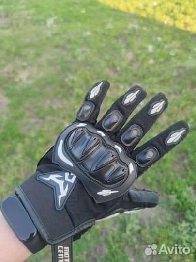 Мотоперчатки